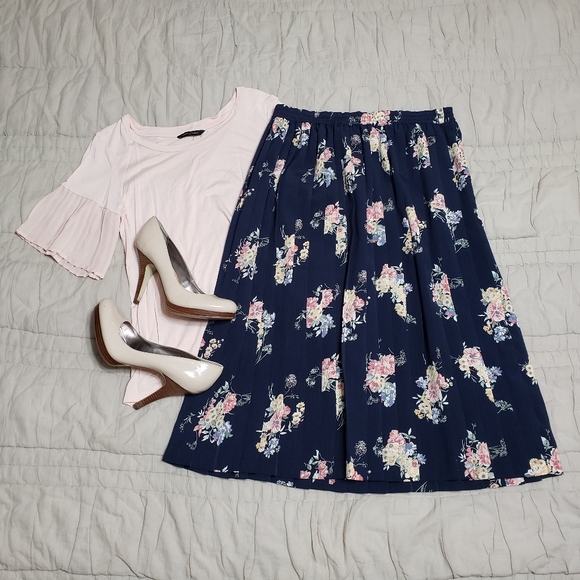 Alfred Dunner Dresses & Skirts - 🛍 Floral Pleated Skirt
